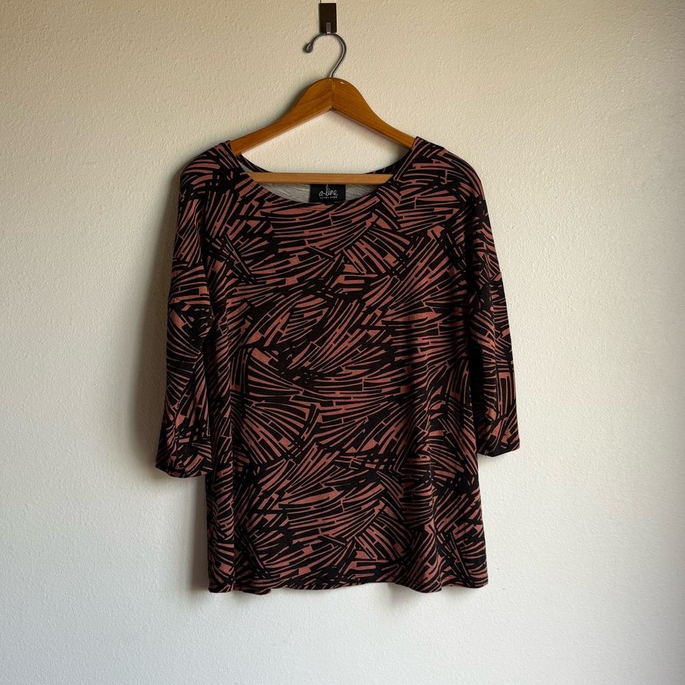 A-line Hawaii Made women's blouse size medium brown and black